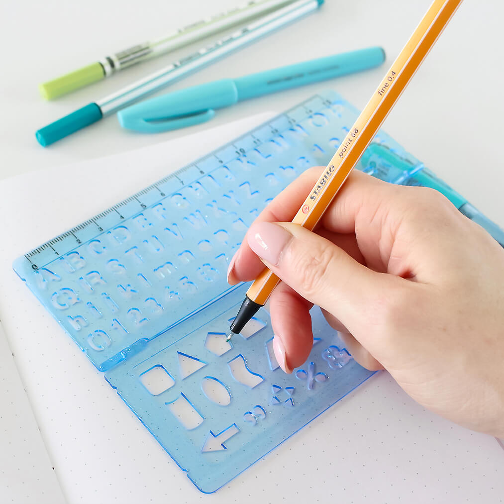 kutsuva šablona s pravitkem pouziti-3